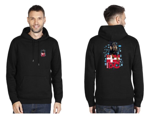 ddk-tøj-black-hoodie-red-logo Hoodie - Black With Red Logo